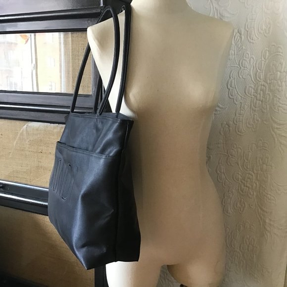 Mondi Black Nylon Tote Bag Purse with matching Wallet / Makeup bag - Picture 9 of 9